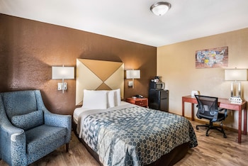 Standard Room, 1 Queen Bed, Non Smoking