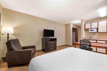 Studio, 1 Queen Bed, Non Smoking