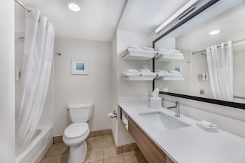 Room, 2 Queen Beds, Microwave