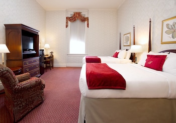 Deluxe Room, 2 Double Beds (Preferred)