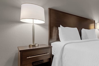 Superior Room, 1 King Bed, Accessible, Non Smoking