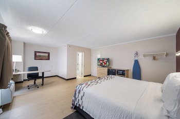 Superior Room, 1 King Bed (Larger, Smoke Free)