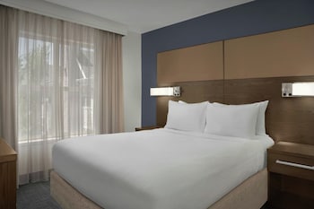 Suite, 2 Bedrooms, Fireplace