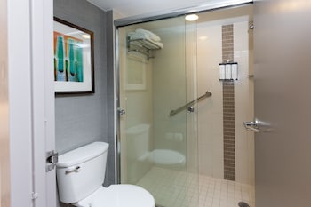 Room (High Floor, Two Queen Beds, Sofa Bed)