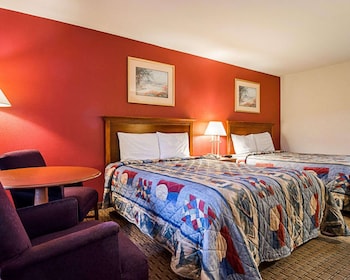 Standard Room, 2 Queen Beds, Non Smoking