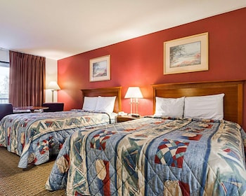 Standard Room, 2 Queen Beds, Non Smoking