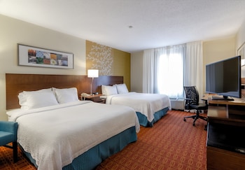 Room, 2 Queen Beds (Mobility Accessible, Roll-in Shower)