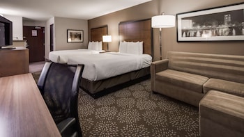 Standard Room, 2 Queen Beds, Non Smoking, Refrigerator & Microwave (with Sofabed)