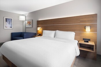 Standard Room, 1 King Bed