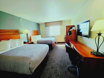 Standard Room, 2 Double Beds, Non Smoking
