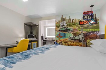 Suite, 1 King Bed, Non Smoking (Pet Friendly;with Sofabed)