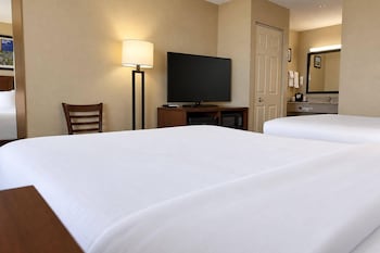 2 Double Beds, Bay View