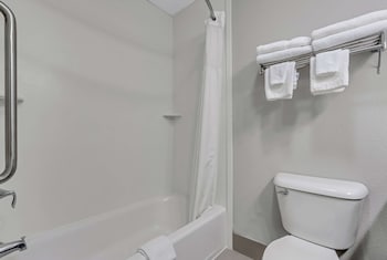 King Room - 1st Floor - Non-Smoking - Ground Floor