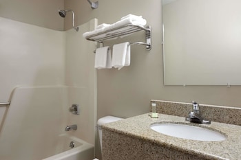 Room, 1 Queen Bed, Non Smoking (Pet Friendly)