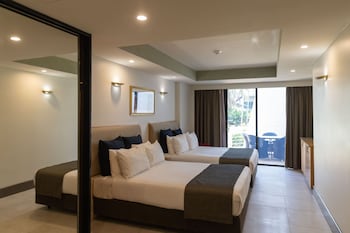 Superior Room, Accessible (Spa)