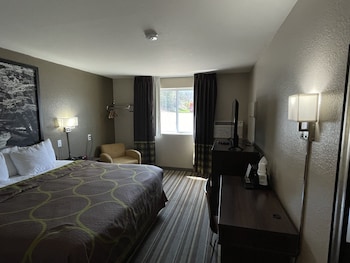 Standard Room, 1 King Bed, Non Smoking