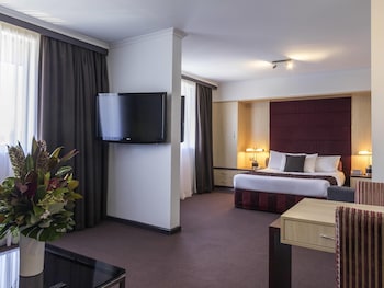 Deluxe Suite, 1 King Bed
