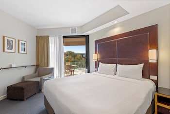 King Room with Spa Bath & Balcony