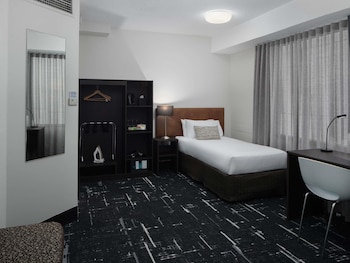 Superior Family Room, 1 King Bed & 1 Twin Bed