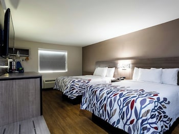 Deluxe Room, 2 Double Beds, Accessible (Smoke Free)