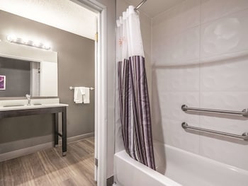 Room, 1 Double Bed, Accessible, Non Smoking (Mobility/Hearing)