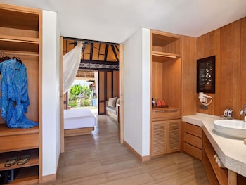 Beach Cabana, Beach Wing, Garden View