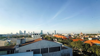 Privilege, Twin Room, 2 Twin Beds, City View