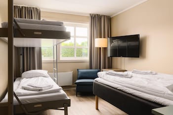 Family Room (Standard Four)