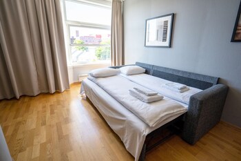 Family Room (Standard)