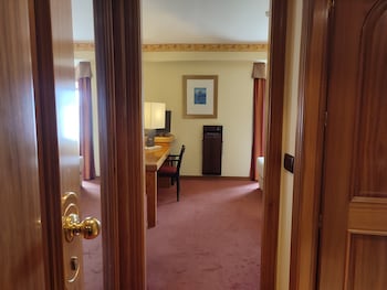 Triple Room (2 Adults + 1 Child)