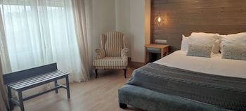 Family Room, Connecting Rooms (2 Adults + 2 Children)