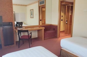 Triple Room (2 Adults + 1 Child)