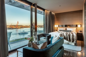 Penthouse - min. age 25+