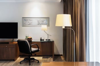 Junior Suite Twin with Exclusive Benefits