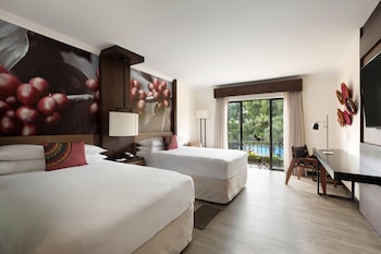 Room, 2 Double Beds, Pool Access