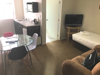 Family Suite, 1 Bedroom, Non Smoking, Kitchen (Family  10)