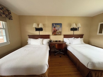 Economy Double Room, 2 Double Beds, Annex Building
