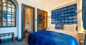 Standard Double Room, 1 Queen Bed