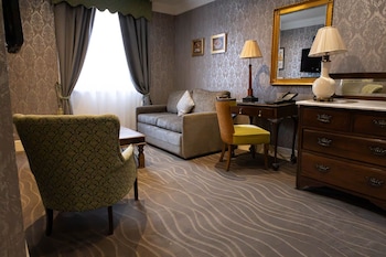 Two Bedroom Junior Suite with Kitchenette