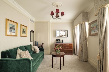 Superior 1 Bedroom Suite