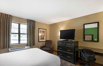 Studio, 1 Queen Bed, Non Smoking
