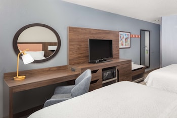 Two Queen Beds, Non-Smoking, Accessible