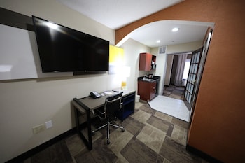 Executive Suite, 1 Queen Bed with Sofa bed, Non Smoking (2 Person Sofa Bed)