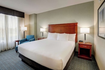Room, 1 King Bed, Accessible (Upper Floor, Tub)