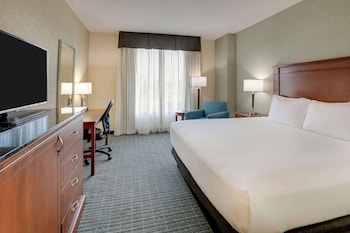 Room, 1 King Bed, Accessible (Upper Floor, Tub)