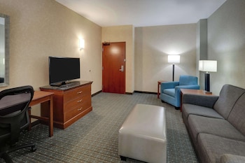 Suite, 2 Queen Beds, Accessible (Sofa Sleeper, Tub, 2 Rooms)