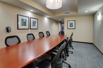 Suite, 1 King Bed, Hearing Accessible (Meeting, Tub, 2 Rooms)
