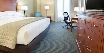 Room, 1 King Bed (Upper Floor)
