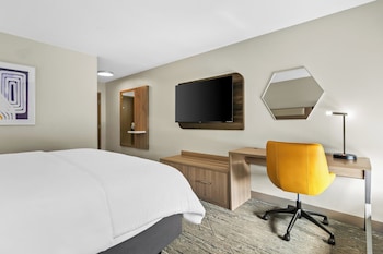 Standard Room, 1 King Bed, Accessible (Communications, Extra Floor Space)