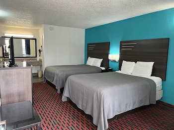 Standard Room, 2 Double Beds, Non Smoking